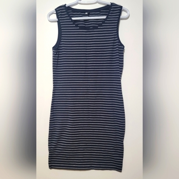 "Only" Dress - Picture 1 of 2